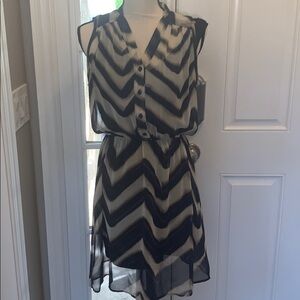 EUC Aqua Chevron Print Dress